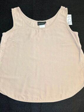 Anxiety Beige Sleeveless Tank Top Women’s Medium Minimalist Scoop Neck Blouse